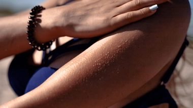 Quelles huiles essentielles permettent de bronzer naturellement ?