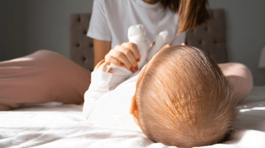 Quelle est la cause des croûtes de lait du nourrisson et comment les enlever ?