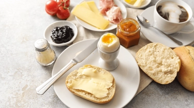 Petit-déjeuner salé ou sucré : c'est quoi le meilleur pour la santé ?