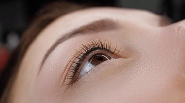 La kérato-pigmentation, la nouvelle tendance pour changer la couleur de ses yeux