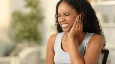 Objet coincé dans l'oreille : comment réagir ?