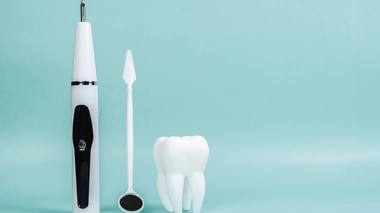 Détartrer ses dents à la maison : une bonne idée ?