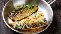 Four, poêle, vapeur... on vous explique comment bien faire cuire votre poisson