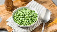 Petits pois surgelés ou en conserve : lesquels sont les meilleurs pour la santé ?