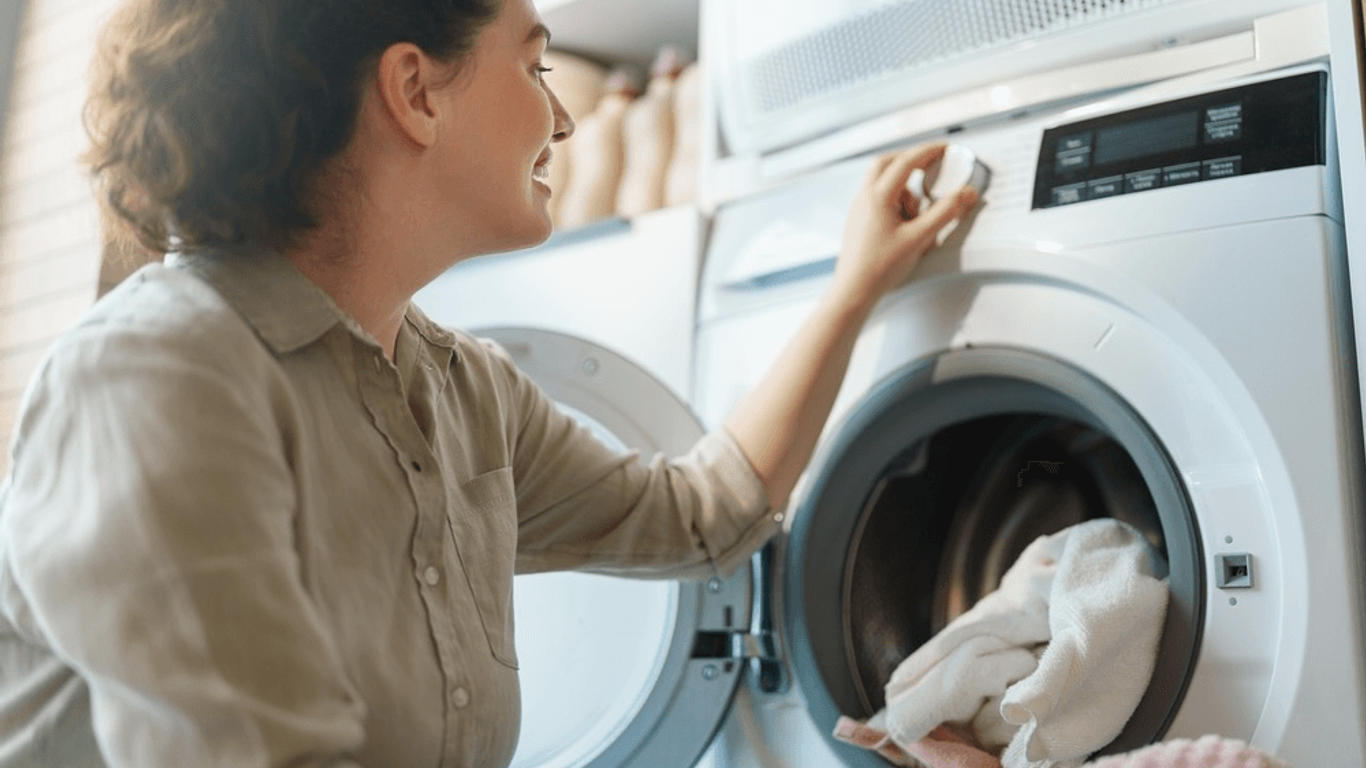 6 astuces pour faire votre lessive de manière écologique, sans payer plus cher - Allo Docteurs