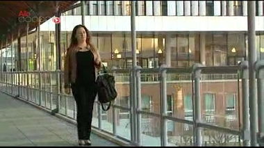 Vidéo : Une opération pour traiter l'endométriose - Reportage du 5 mars 2012.