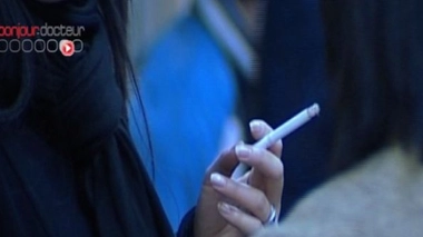 Les filles plus accros à la cigarette que les garçons