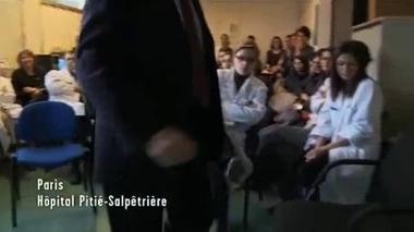 Alzheimer : un essai clinique sous les projecteurs