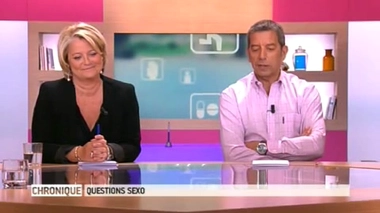 Quelle est la relation entre des calculs rénaux et des douleurs testiculaires ?