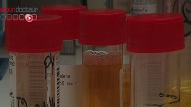 Il survit en buvant ses urines