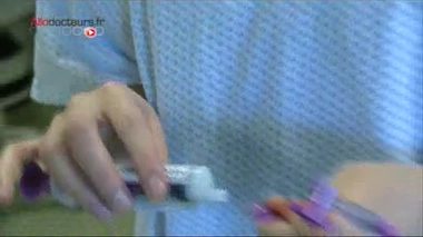 Le don de lait, un geste vital pour les grands prématurés - Reportage diffusé le 21 mai 2012 dans "Le magazine de la santé".