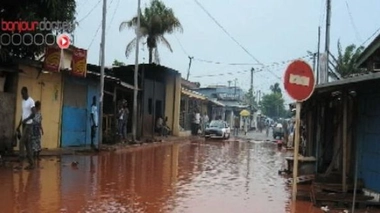 Mortalité infantile et maternelle en baisse dans les pays pauvres