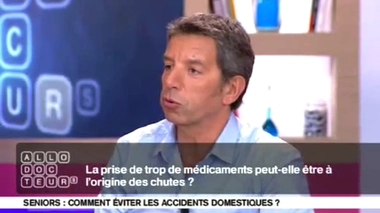 Les médicaments peuvent-ils être à l'origine des chutes des seniors ?