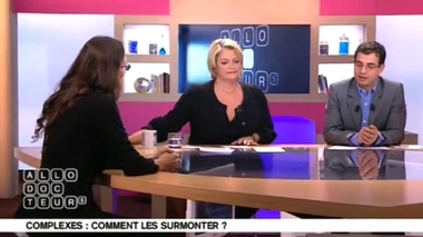 Pourquoi les garçons ont l'air moins complexés que les filles ?