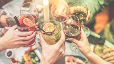 Il est conseillé de manger avant de boire 