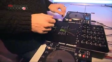 À l'école des DJ de Lyon, le problème est pris très au sérieux.