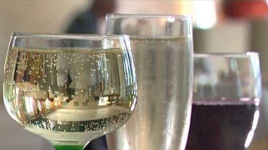 L'alcool tue ! Et fait 49.000 décès en France en 2009 !