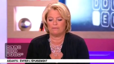 Alzheimer : un aidant familial peut-il tout assumer ?