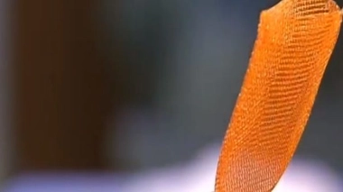 Une enveloppe antibactérienne résorbable autour des pacemakers