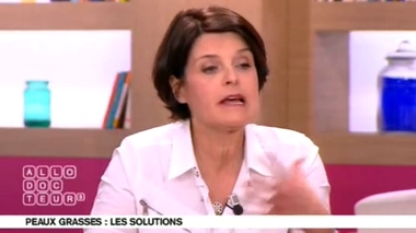 Les peelings, une solution contre les peaux grasses ?