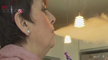 Marisol Touraine se prononce contre la e-cigarette dans les lieux publics